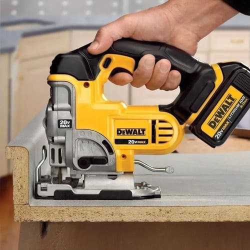 Serra Tico Tico À Bateria Dewalt Modelo Dcs331 Cortes Em Madeira 20v 4